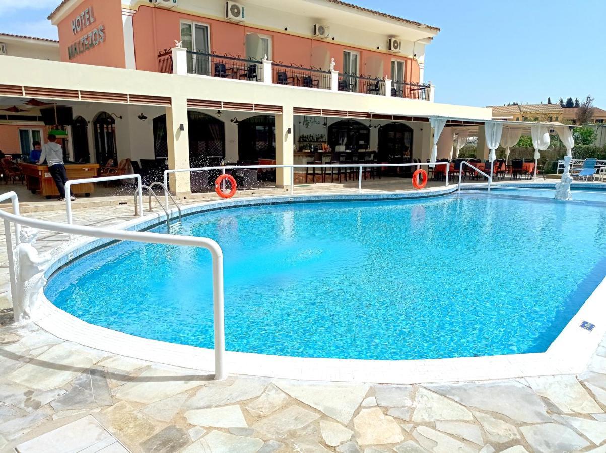 Maltezos Hotel Гувія Екстер'єр фото