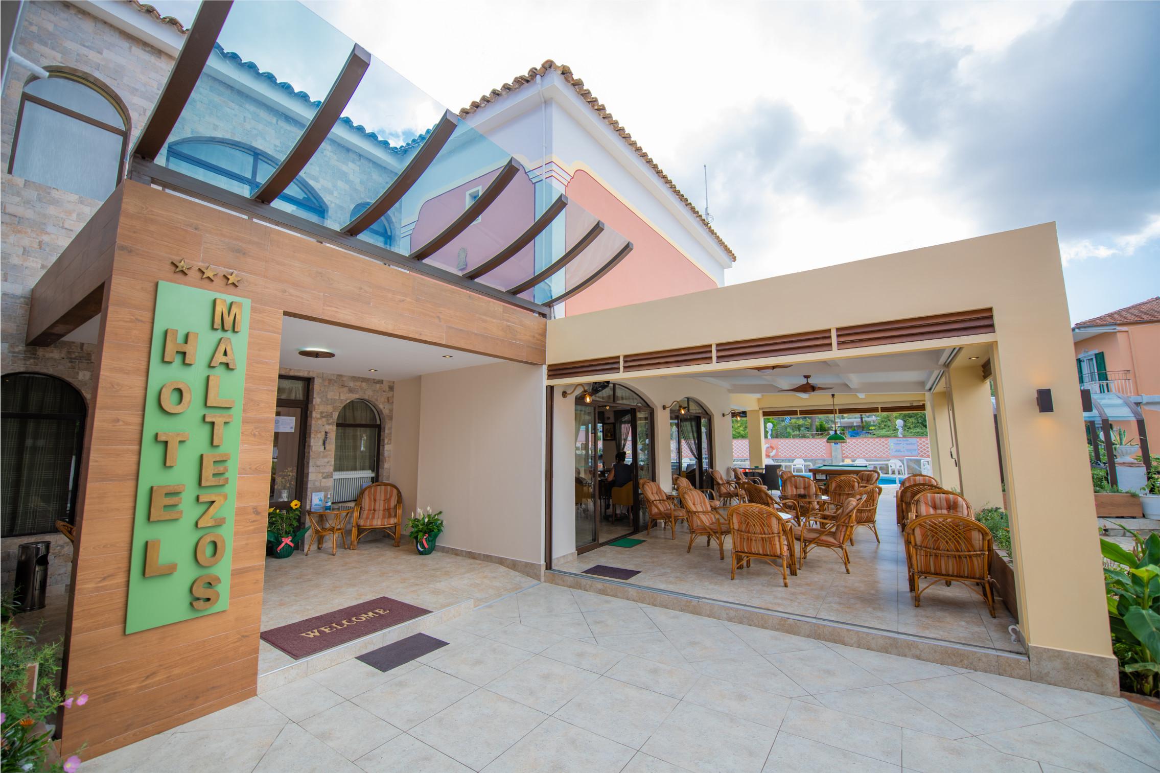 Maltezos Hotel Гувія Екстер'єр фото