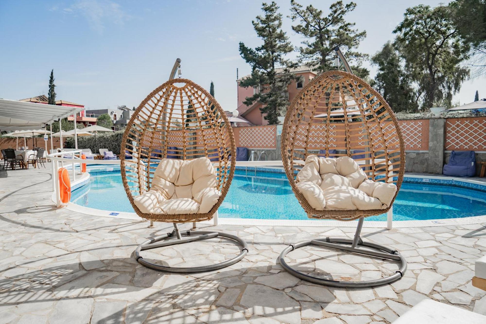 Maltezos Hotel Гувія Екстер'єр фото